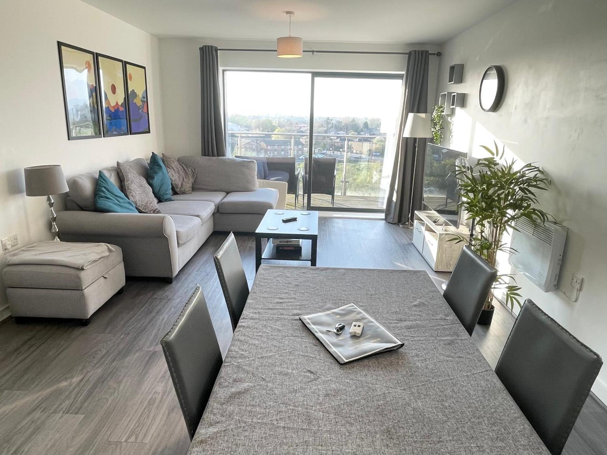 Balcony Marina Apartment With City Skyline Views - Free Secure Parking 맨체스터 외부 사진